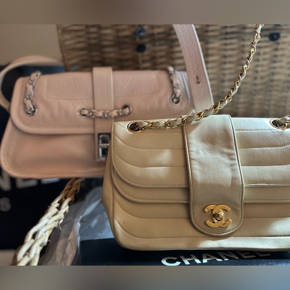 🥳TWO ICONIC CHANEL FLAP BAGS. One is blush. One beige. Great buy!!!! - Picture 6 of 8